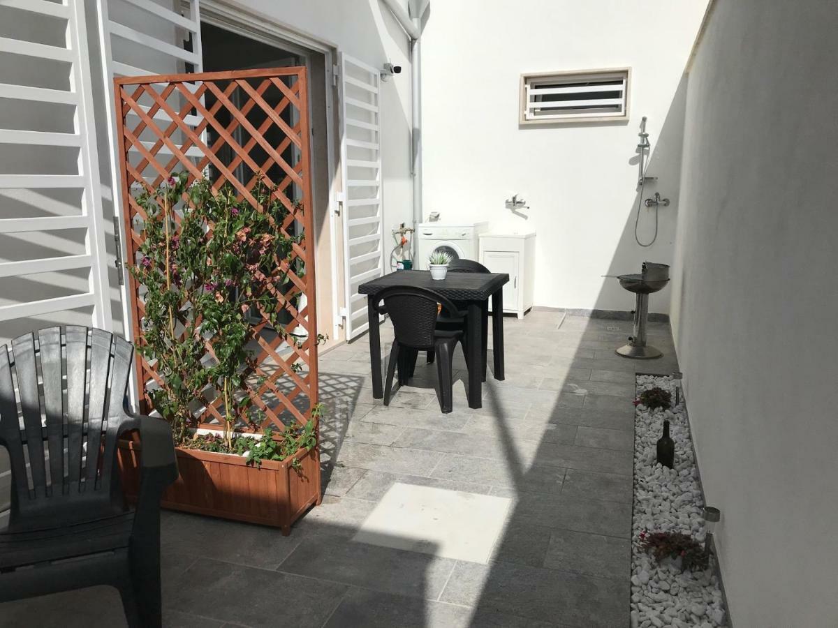 Apartamento Doppiobi Torre Lapillo Exterior foto